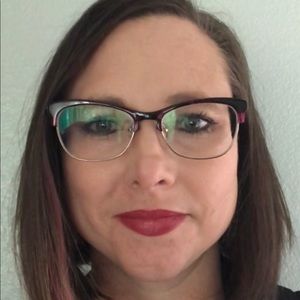 Meet your Posher, Colleen